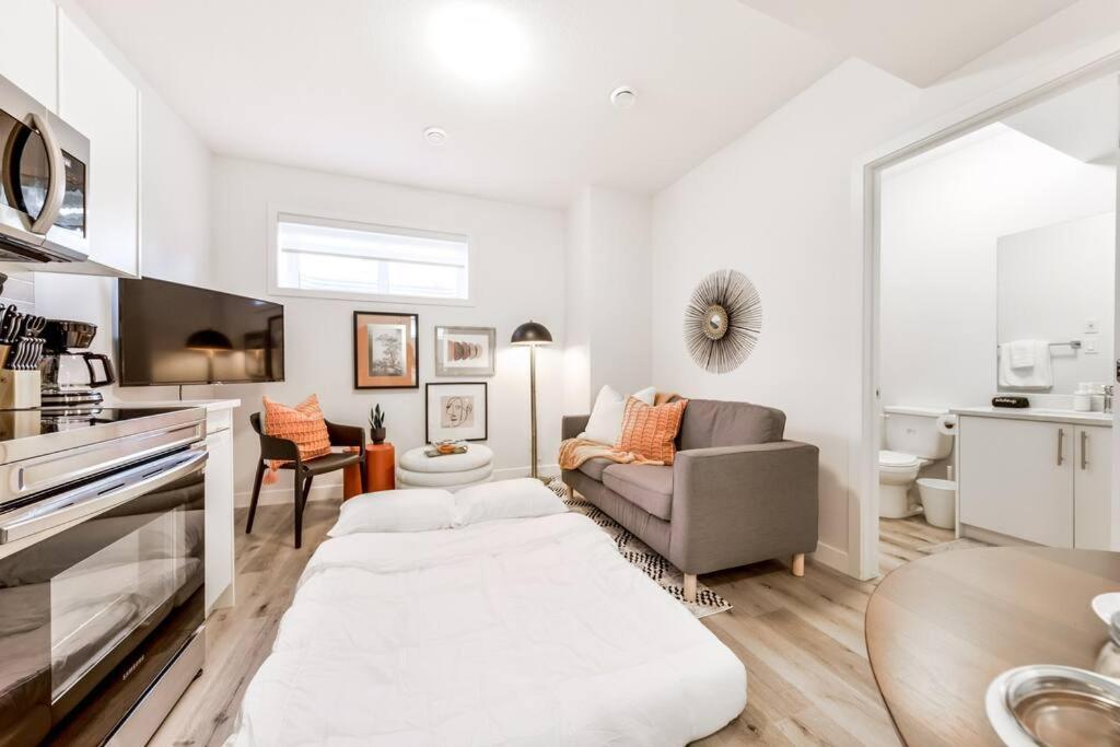 Cozy Nordic Utopia, Bsmt Suite Near Wem & Dt, King Bed, Wifi Edmonton Buitenkant foto